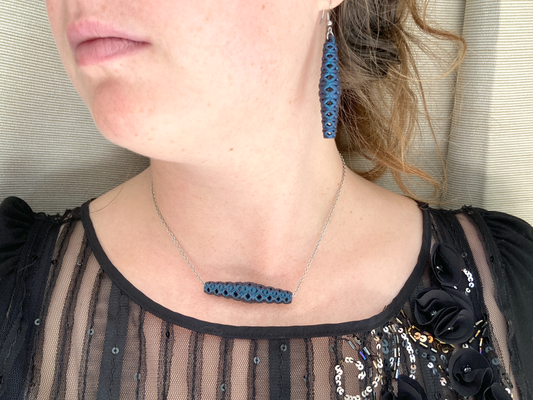 torus boucles d'oreilles longue perle collier ensemble by penolopybulnick mode bijoux tinkercad tricolore multicolore 3d print model - Mito3D