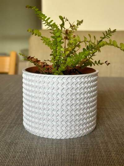 geometric pot by hugh evans household garden 3d print model - Mito3D