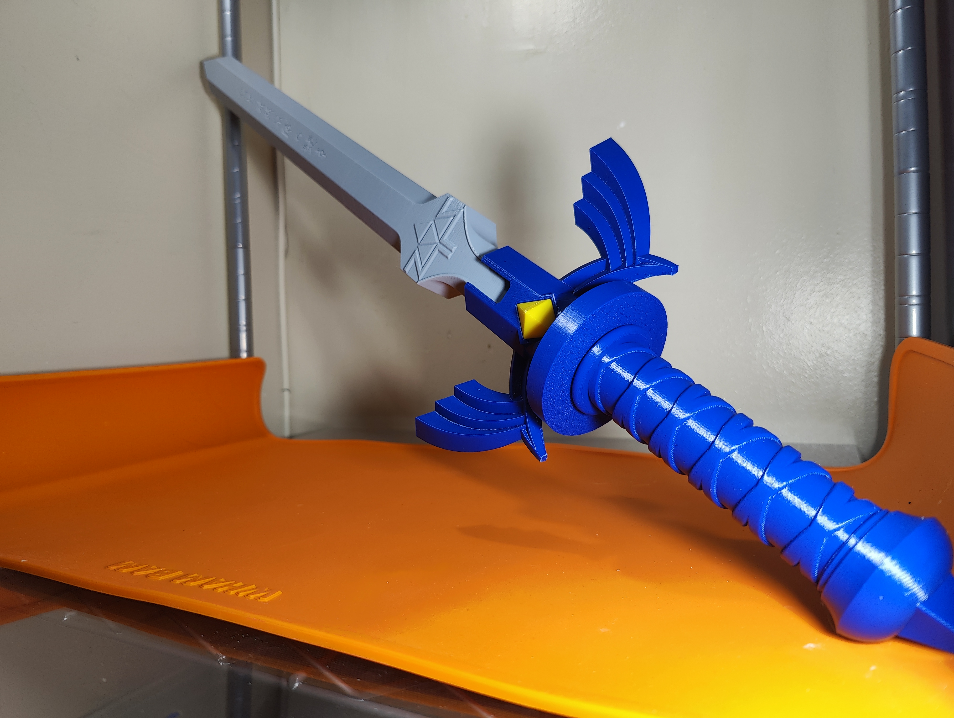 legende of zelda meister schwert by mikro center inland filament requisiten cosplays replik waffe nintendo cosplayprop meisterschwert mikrozentrum totk binnenfilament 3D print model - Mito3D