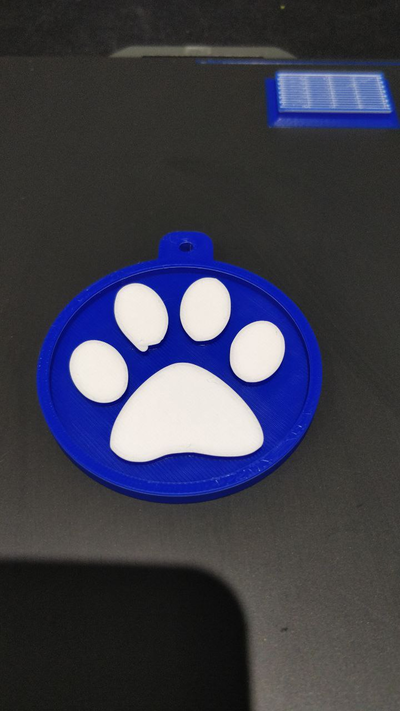 pfote anh nger badge by acer86 art coin & badges dog paw print prints fa2p 3d print model - Mito3D