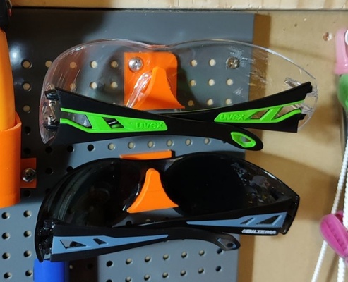 biltema steckbrett sicherheit brille halter unterstützung neu gemischt by ippe werkzeuge sonnenbrille thingiverse sonnenbrillenhalter 3d print model - Mito3D