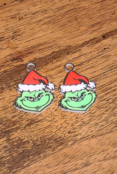 grinch küpe by dohara1985 moda modeller noel kulak yüzük yüzükler anahtarlık anahtar süs a1 bambu bambulabs christmas2022 a1mini christmas2024 christmas2023 sırıtma süsü grinchanahtarlık 3d print model - Mito3D