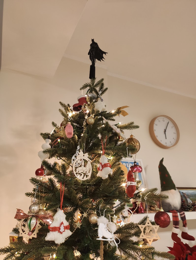 batman as christmas tree by sevro household festivities chrismastree hueforge 3d print model - Mito3D