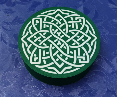 keltisch knoten box by erzengel haushalt dekor deckel keltischer weihnachten geschenk ams patrick irland irisch grün 3d print model - Mito3D