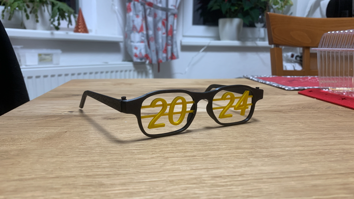 2024 partido lentes by gato moda año newyear2024 silvester 3d print model - Mito3D