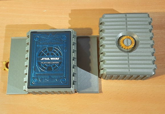 gewölbe box verriegelung nuss 1 or 2 decks of spielen karten dinge by drjones hobby diy karte halter unterstützung container 3d print model - Mito3D
