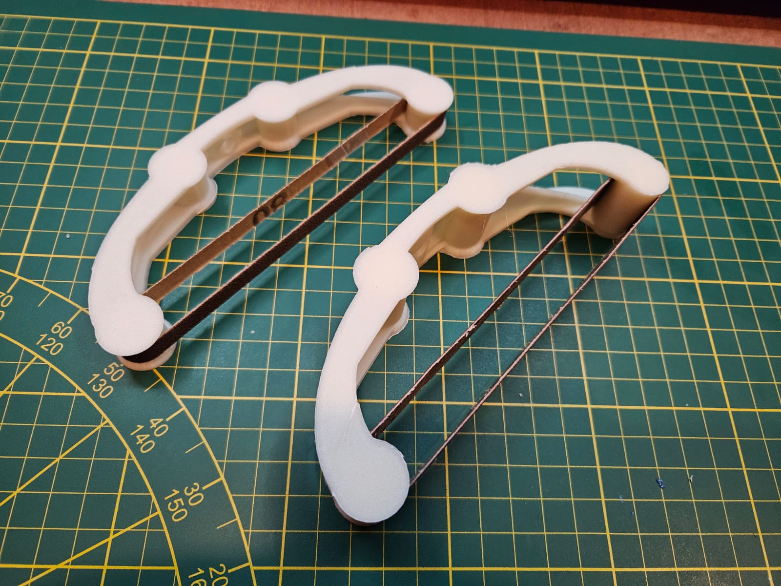 sanding bows 10mm 25mm belt by arctyrus tools hand sander10x330 25x330 sander 10x330 bow 3D print model - Mito3D