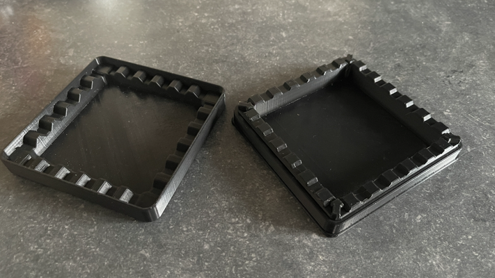 squares sandwich crimper by 3d universe tools sandwichpress crimp square snack toasting 3d print model - Mito3D