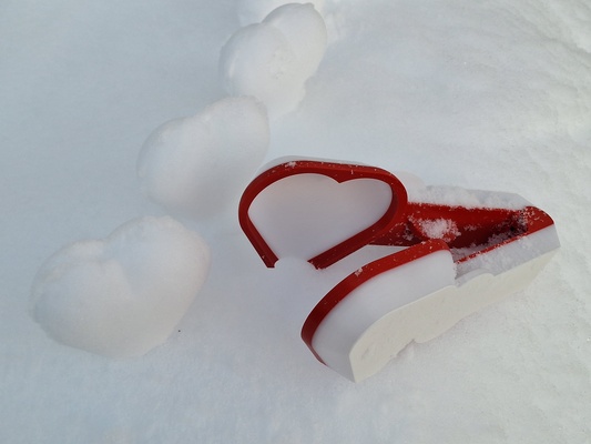kartopu yapıcı ayakta kalp kalıp by schuetzi99 oyuncaklar oyunlar dış mekan kar kış eğlencesi kalıbı kış oyuncağı 3d print model - Mito3D