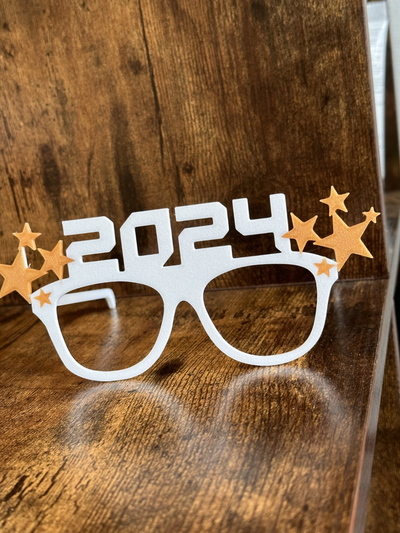 2024 partido lentes by creamade3d moda anteojos portagafas ojo 2024celebration newyear2024 año feliz año gafas estilo 3d print model - Mito3D