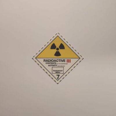 radioactif matériel 7 iii danger pictogrammes by recule art panneaux logos ghs signe dangereux nucléaire pictogramme hazmat coaster 3d print model - Mito3D