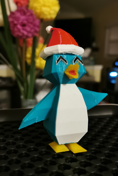 low polygon contento natale pinguino ornamento by danny6869 domestico festività lowpoly 3d print model - Mito3D