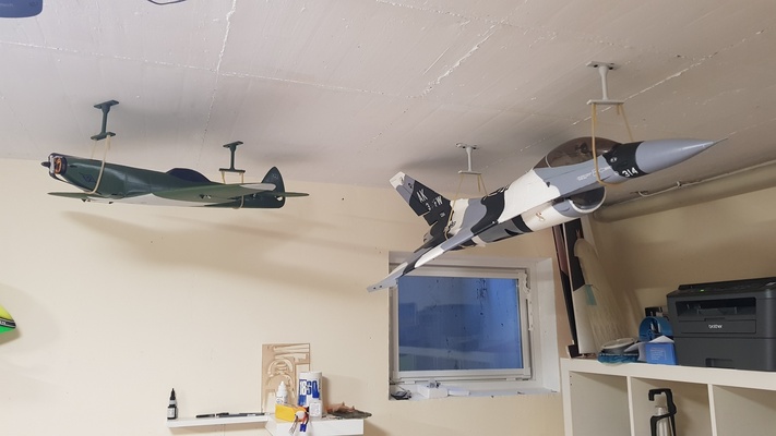 rc plane ceiling hanger by bman642 hobby & diy robotics 3d print model - Mito3D