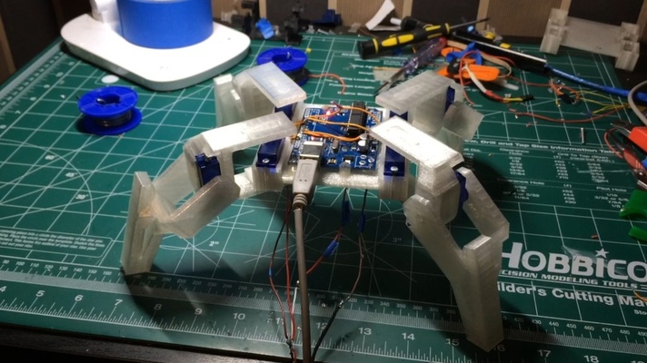 ayaklı yürüteç robot by manolo hobi kendin yap robotik dörtlü 3d print model - Mito3D