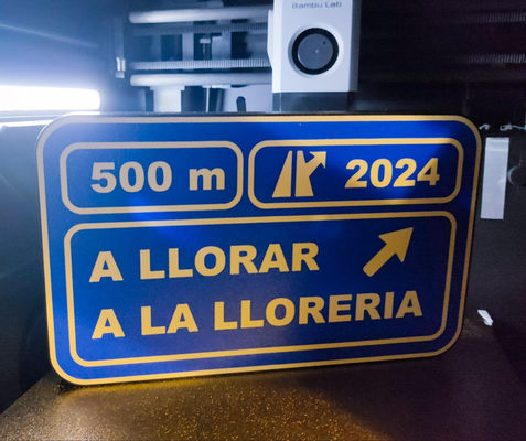 llorar laurel 2024 led ligero caja lámpara by julianfj arte señales logos prusa luz memes 3d print model - Mito3D
