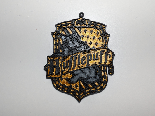 hufflepuff harry alfarero adornos colgantes remezclado by craigandrews arte 2d harrypotter hogwarts 3d print model - Mito3D