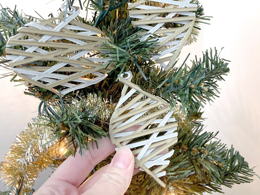 criss çapraz klasik noel ağaç süsler by penolopybulnick ev halkı şenlikler süs tinkercad tatil 3d print model - Mito3D