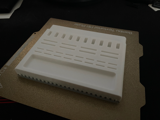 imac m1 usb + sd micro tarjeta organizador by ren krail pasatiempo bricolaje diy electrónica sdcardholder sdcardorganizer soporte palo 3d print model - Mito3D