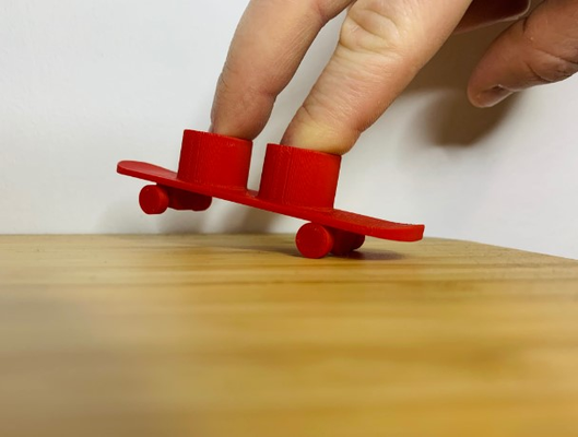 anfänger finger skateboard by auftauchen 3d spielzeuge spiele draussen griffbrett kinder schlittschuh spielzeug drucken printinplace 3d print model - Mito3D