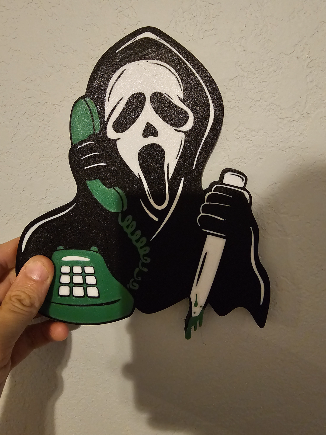 scream wall art by markserna31 2d ghostface multicolor easy 3D print model - Mito3D