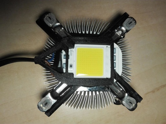 led montar by martin silpoch pasatiempo bricolaje diy electrónica ledmount ledholder luz intel 110v thingiverse 220v enfriador cpu 3d print model - Mito3D
