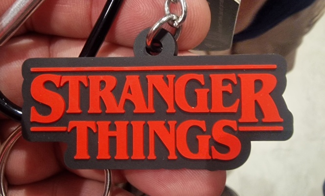 stranger keychain by thewallartguy art 2d original movie simple strangerthings strangerthings4 3d print model - Mito3D