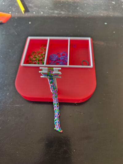 kids bracelet loom maker box organizer by wiscoprinter hobby & diy rainbow 3d print model - Mito3D