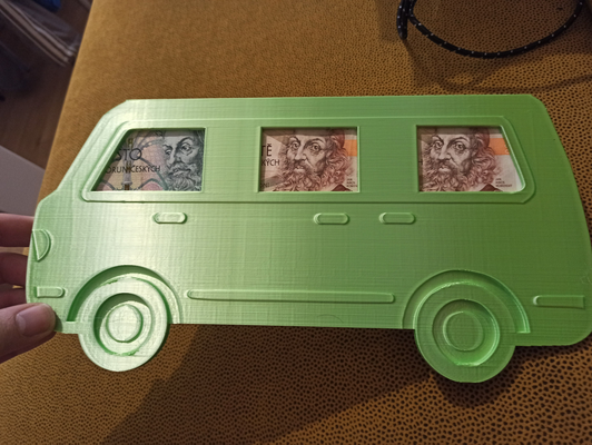 i soldi macchina as pacco regalo by pokec213 miniature 3d print model - Mito3D