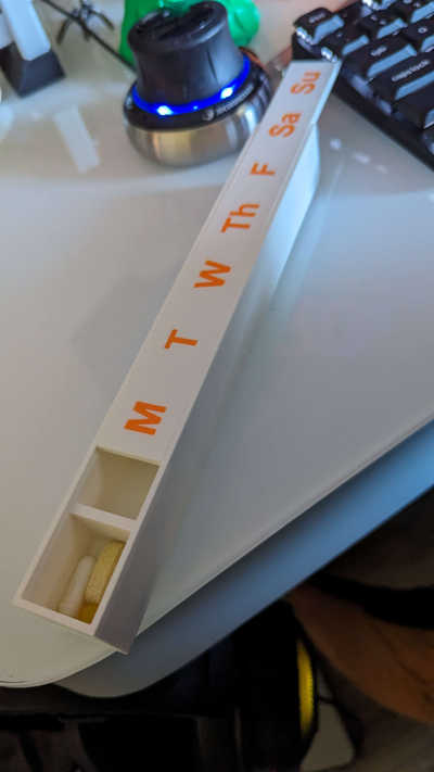pillola conservazione contenitore by cleez domestico casa modelli portapillole organizzatore organizzatore 3d print model - Mito3D