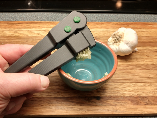 garlic press by lobocnc household house models 3d print model - Mito3D