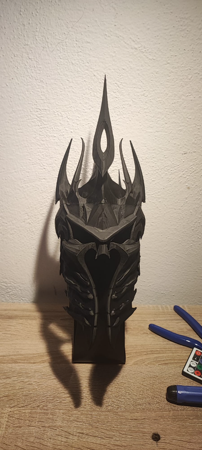 lich rei capacete humano cabeça tamanho remixado by aereyy adereços cosplays máscaras capacetes leme mundo of warcraft uau arthas 3d print model - Mito3D