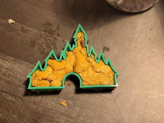 disney castle cookie cutter remixed by nweishar household house models cooking disneycastle cookiecutter 3d print model - Mito3D