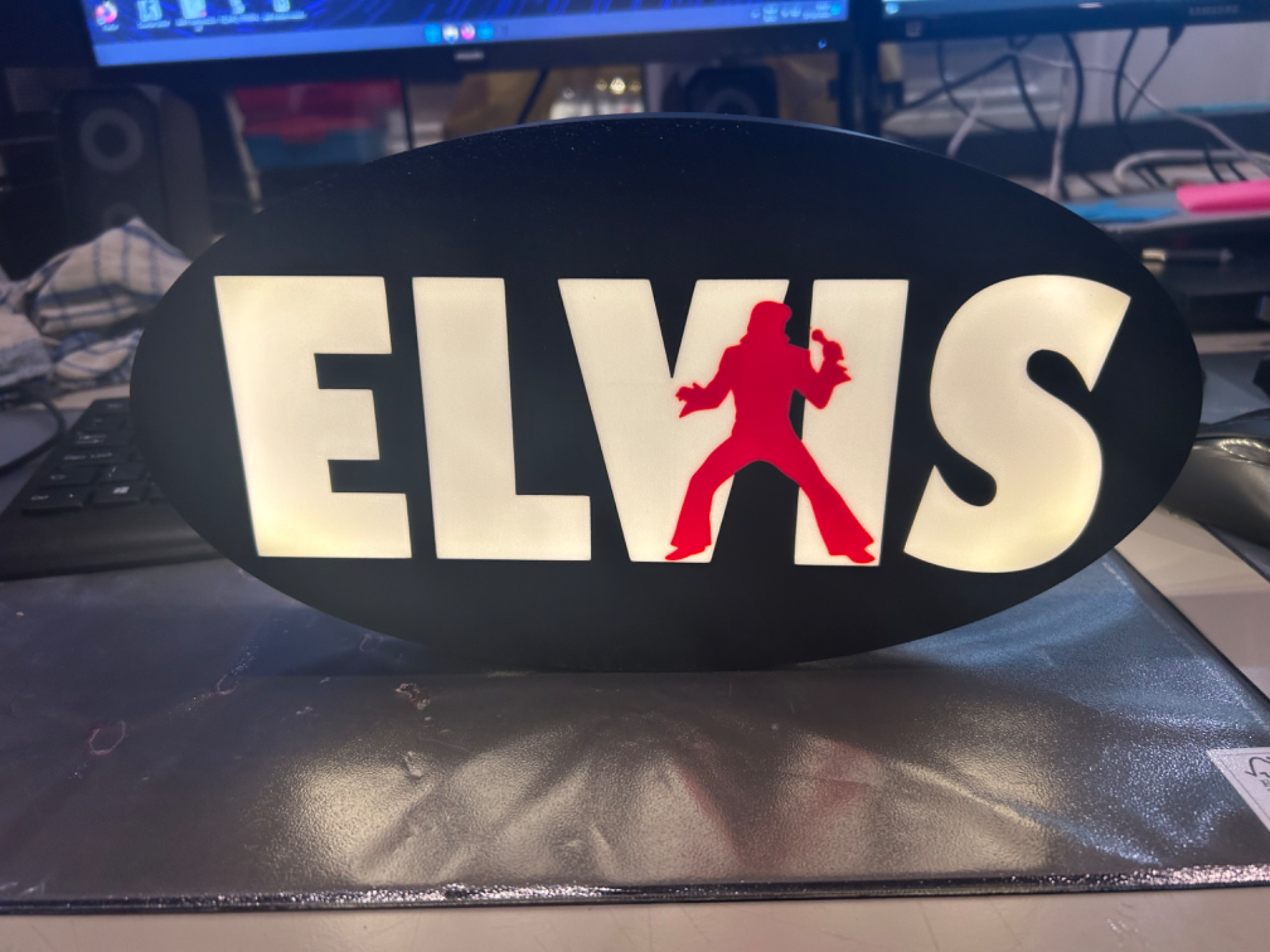 elvis presley leuchtkasten by antoinehendrick1987 kunst zeichen logos logo 3D print model - Mito3D