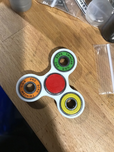 agiter tri spinner murs by idnarbjm jouets jeux fileur 3d print model - Mito3D