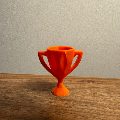 poly trophée by gallus conception ménage décor lowpoly 3d print model - Mito3D