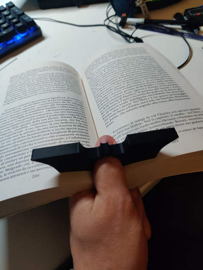 batman bookholder by tormentare 98 3d stampante accessori libro titolare supporto veloce stampa 3d print model - Mito3D