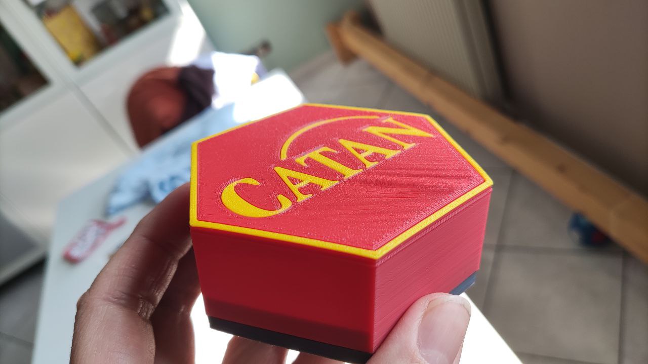 catan spieler stücke halter unterstützung neu gemischt by mysiom spielzeuge spiele tafel siedler catan boxhalter 3D print model - Mito3D