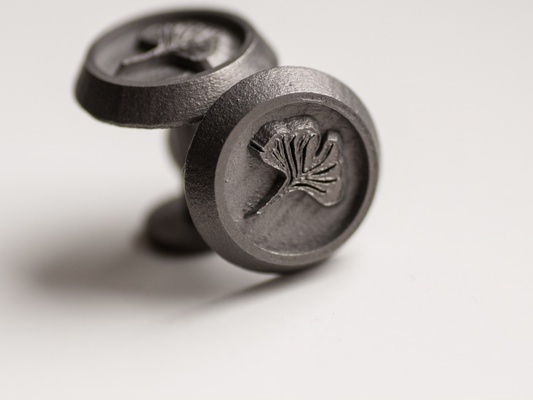 cufflink ginkgo leaf titanium jewelry cufflinks 3d print model - Mito3D