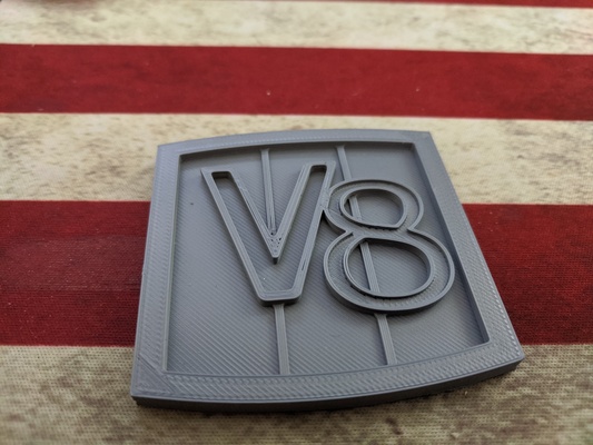 emperador todoterreno estilo v8 insignia emblema forma alfiler 3d print model - Mito3D