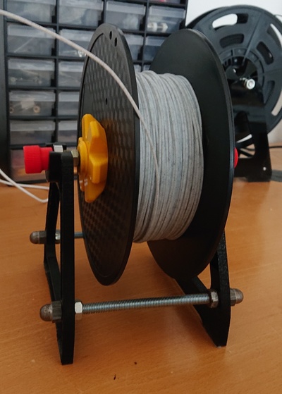 filament rollenhalter forma spillo filamento 3d print model - Mito3D