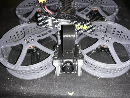 insta360 go cámara montar diatone taycan c25 forma alfiler 3d print model - Mito3D