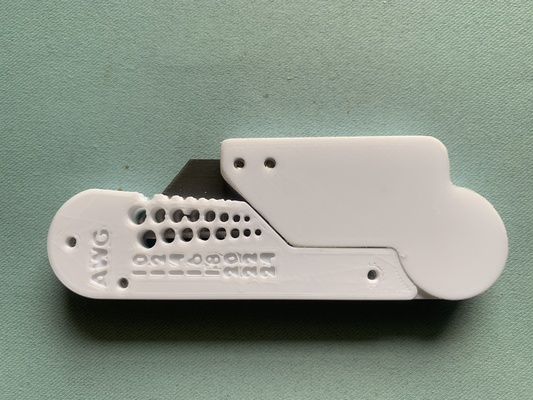 cable cortador estriptista forma alfiler multi functional cutter 3d print model - Mito3D