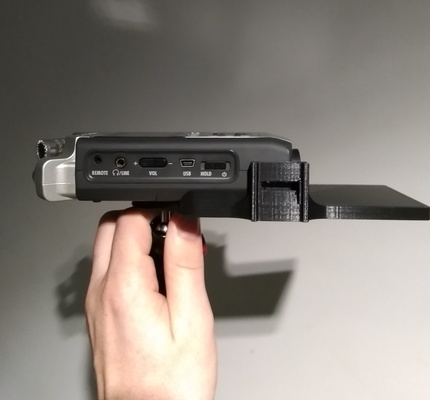 zoom h4n batterie titulaire soutien forme d'épingle h4 3d print model - Mito3D