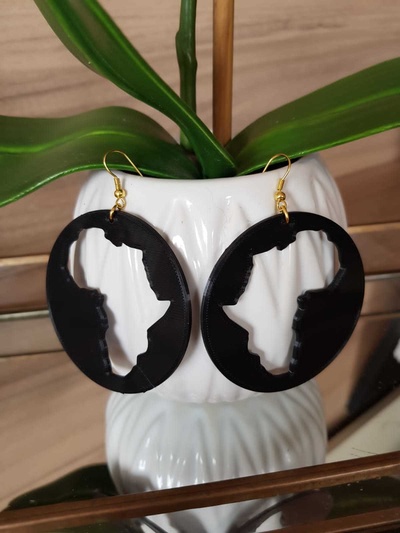 afrique boucle d'oreille forme d'épingle african earrings 3d print model - Mito3D
