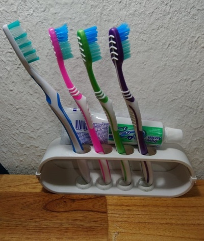 toothbrush holder pinshape 3d print model - Mito3D