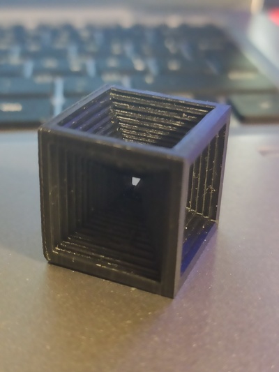 pazzo cubo forma spillo 3d print model - Mito3D