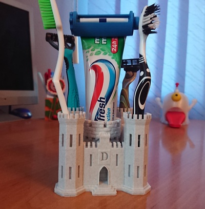 cepillo dientes castillo forma alfiler 3d print model - Mito3D