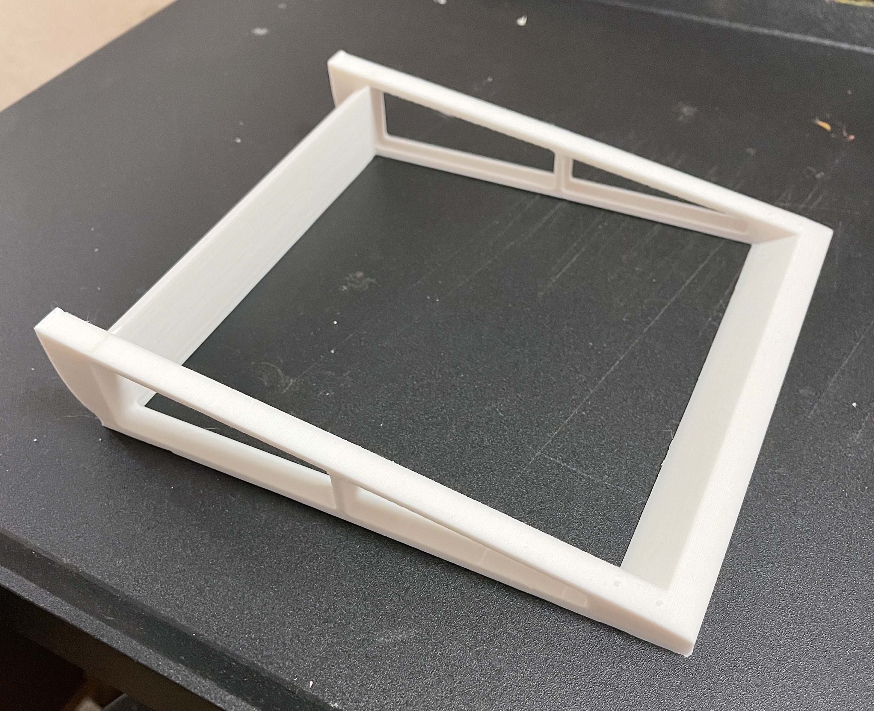 computador portátil suporte ficar pé alfinete laptop holder 3D print model - Mito3D