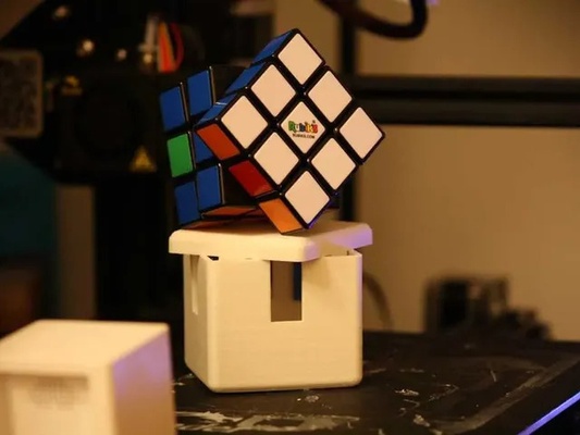 rubik cube récipient forme d'épingle 3d print model - Mito3D