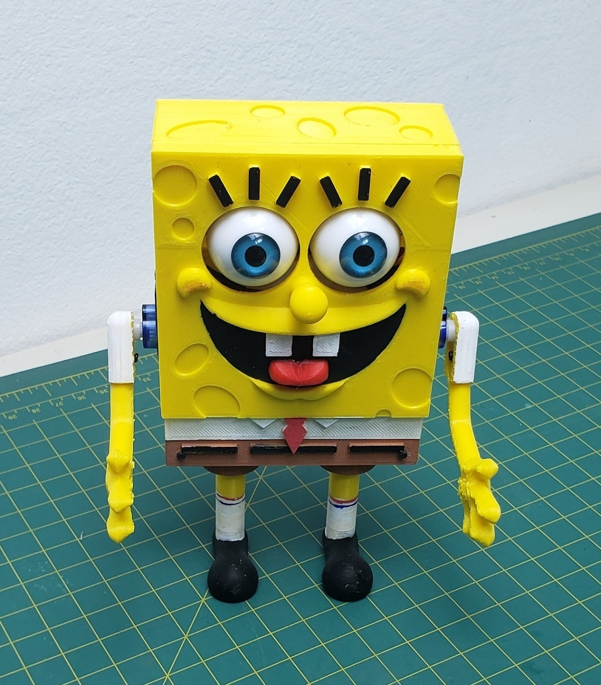 animatronik sünger bob iğne şekli 3D print model - Mito3D